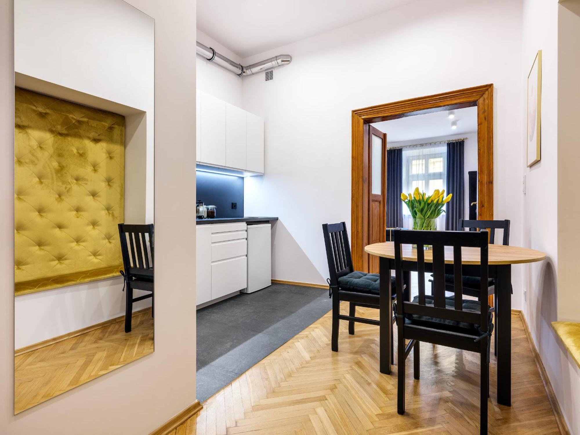 Tyzenhauz Apartments Old Town Krakow Ngoại thất bức ảnh