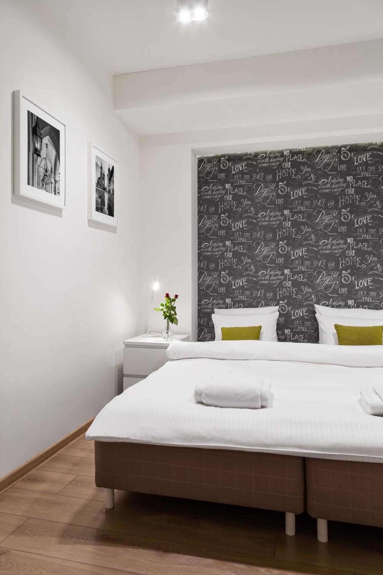 Tyzenhauz Apartments Old Town Krakow Ngoại thất bức ảnh