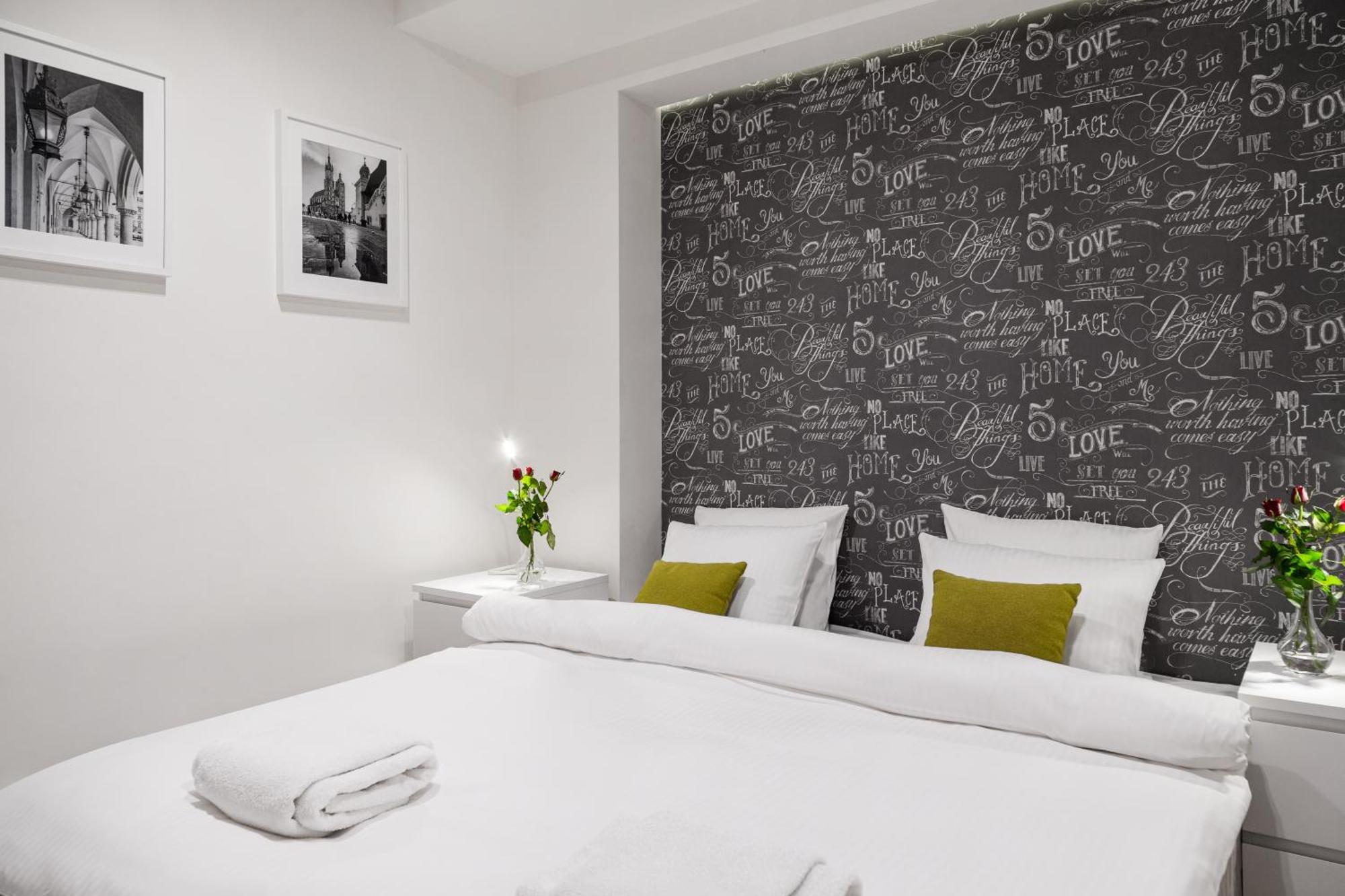 Tyzenhauz Apartments Old Town Krakow Ngoại thất bức ảnh